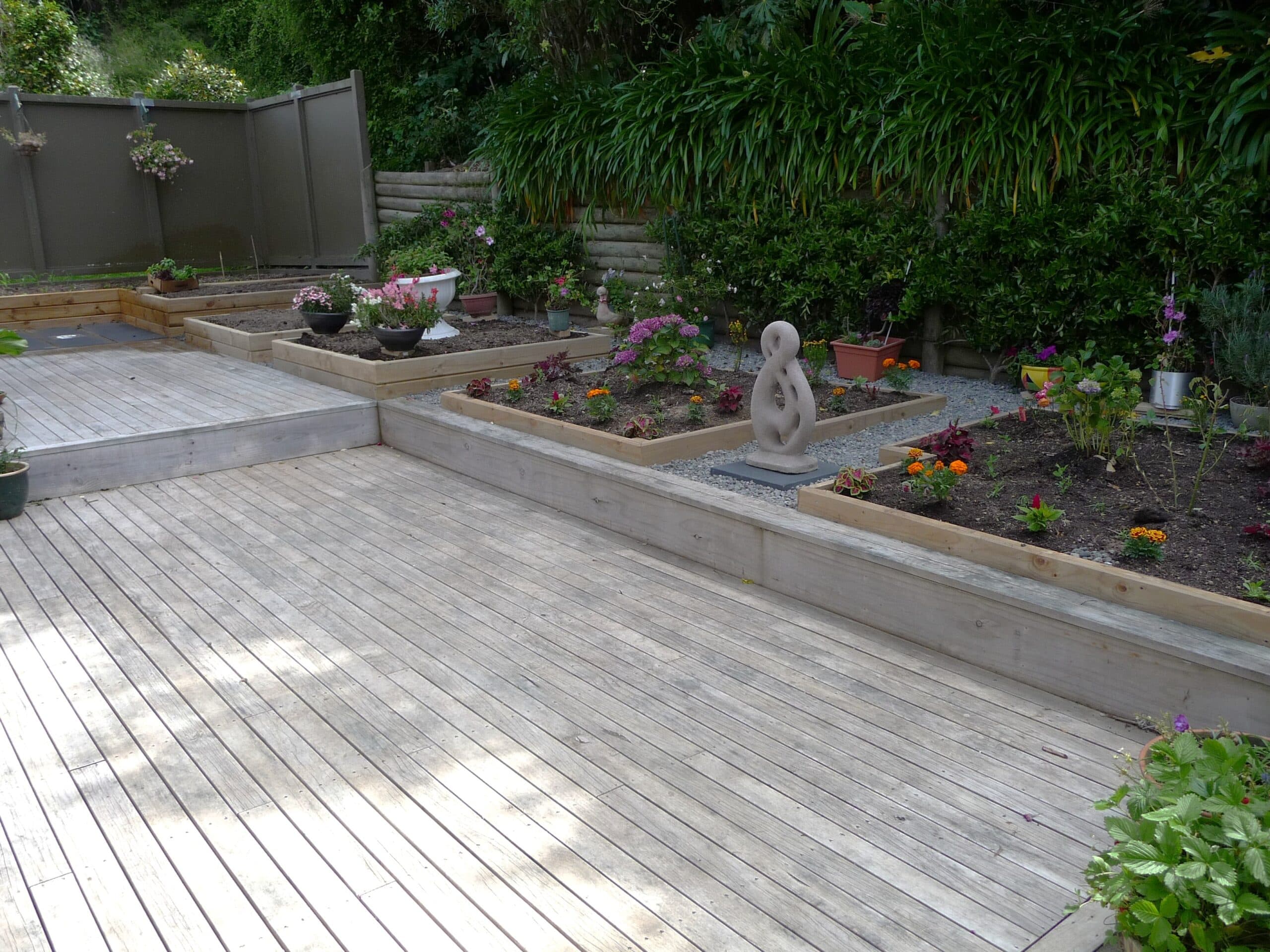 Established garden under regular Distinctive Landscapes maintenance